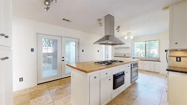 $365,000 | 3004 Gleneagles Court, Bryan, TX 77802