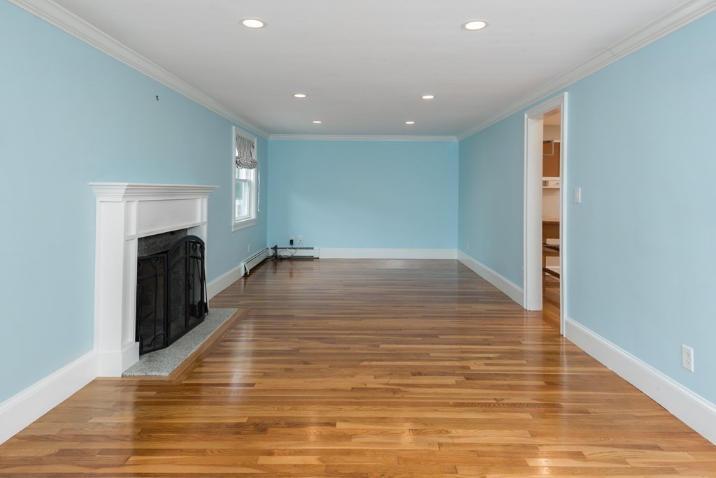 175 Vincent Road Dedham, MA 02026 - Photo 4 of 36 Gallery Image 4