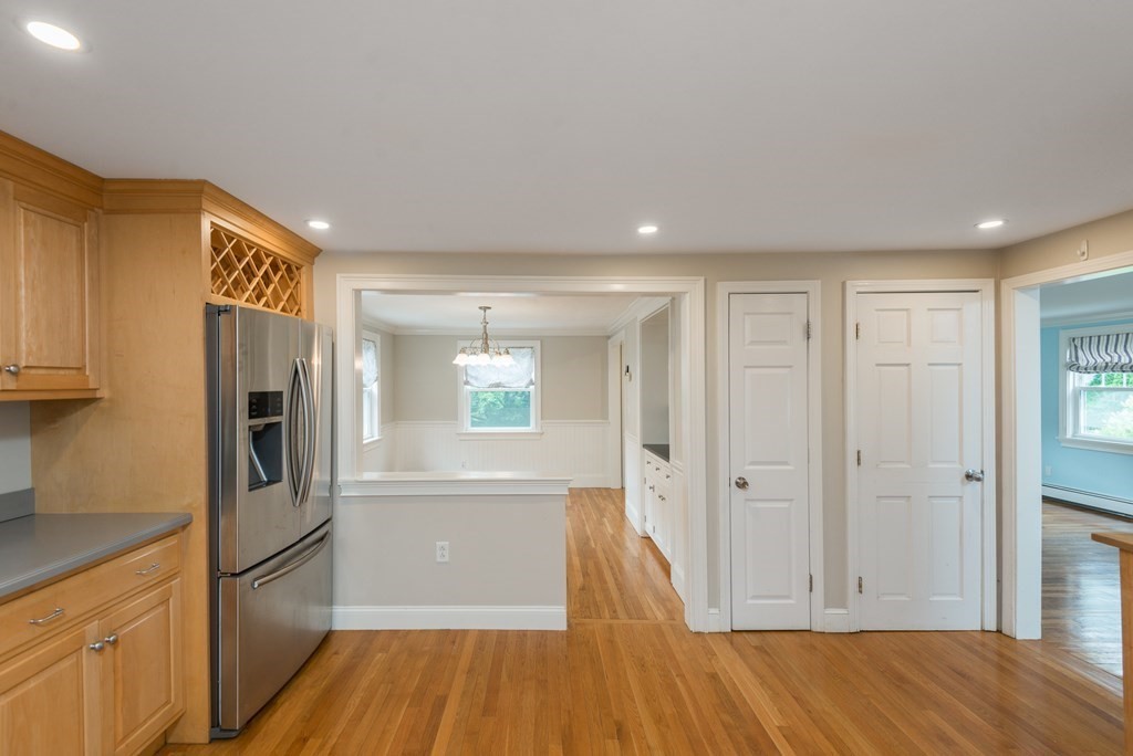 175 Vincent Road Dedham, MA 02026 - Photo 8 of 36 Gallery Image 8