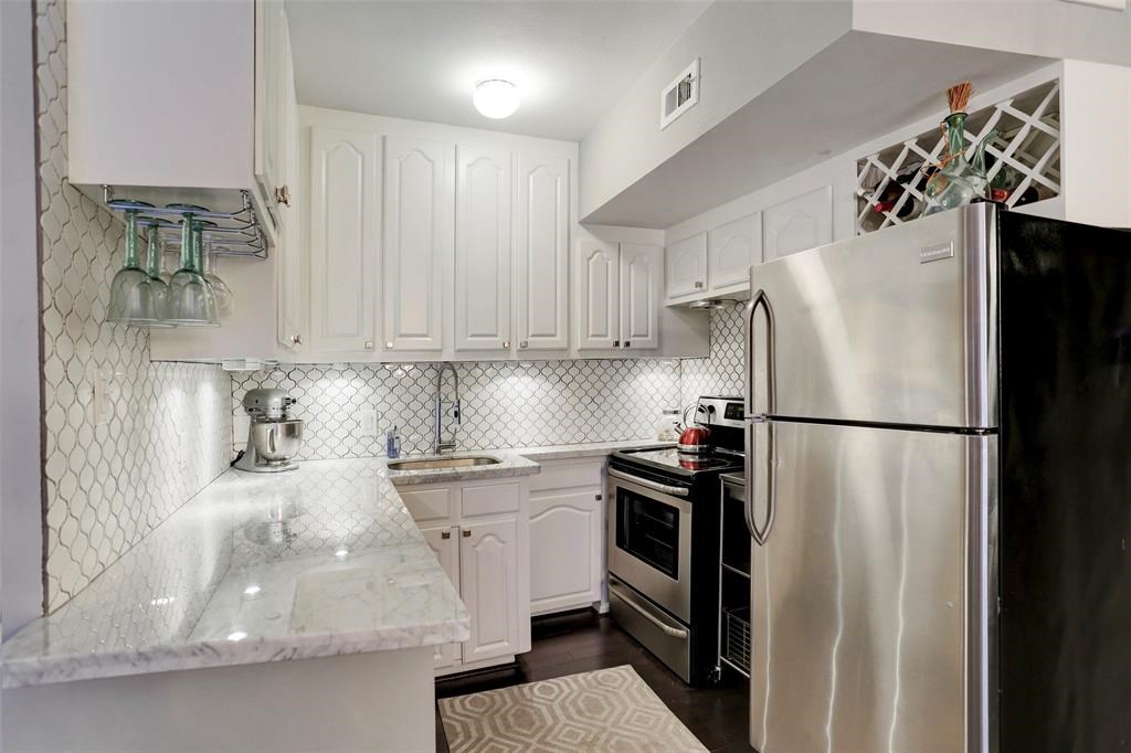 3401 Timmons Lane, Unit 26 Houston, TX 77027 - Photo 8 of 16