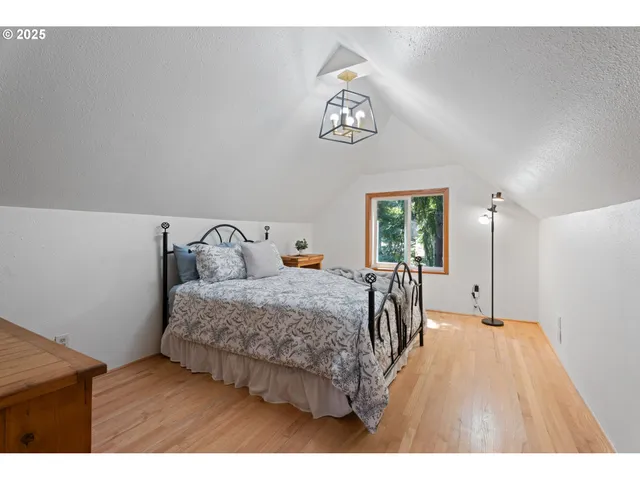 $685,000 | 7225 Southwest Juniper Terrace, Beaverton, OR 97008