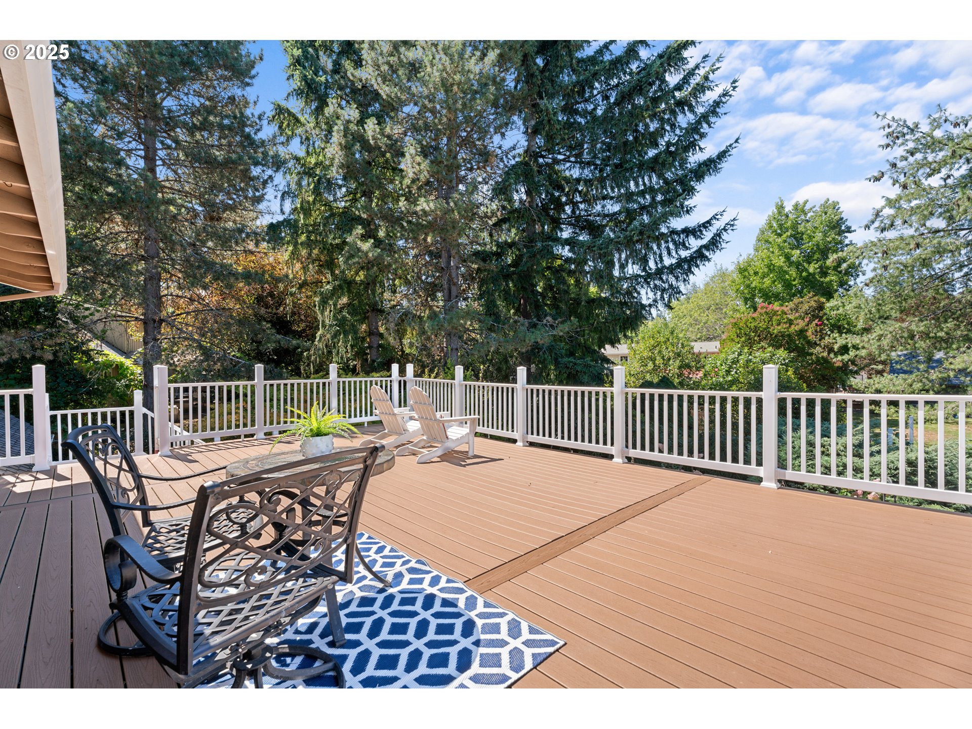 7225 Southwest Juniper Terrace Beaverton, OR 97008 - Photo 34 of 47 Deck