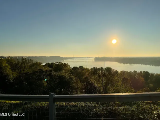 $249,000 | Cemetery Road, Natchez, MS 39120