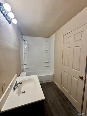 $130,000 | 213 State Street, La Belle, MO 63447