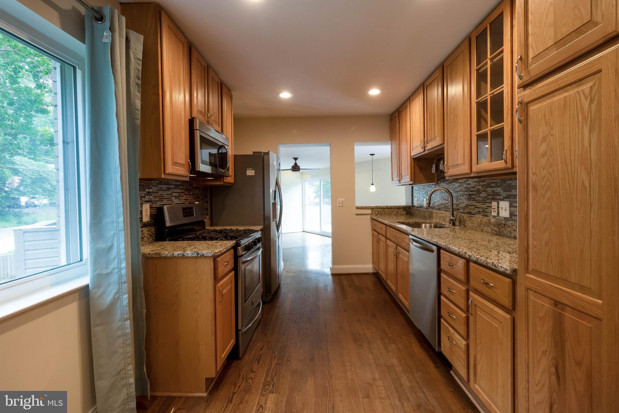 2904 Graham Road Falls Church, VA 22042 - Photo 7 of 58 Gallery Image 7