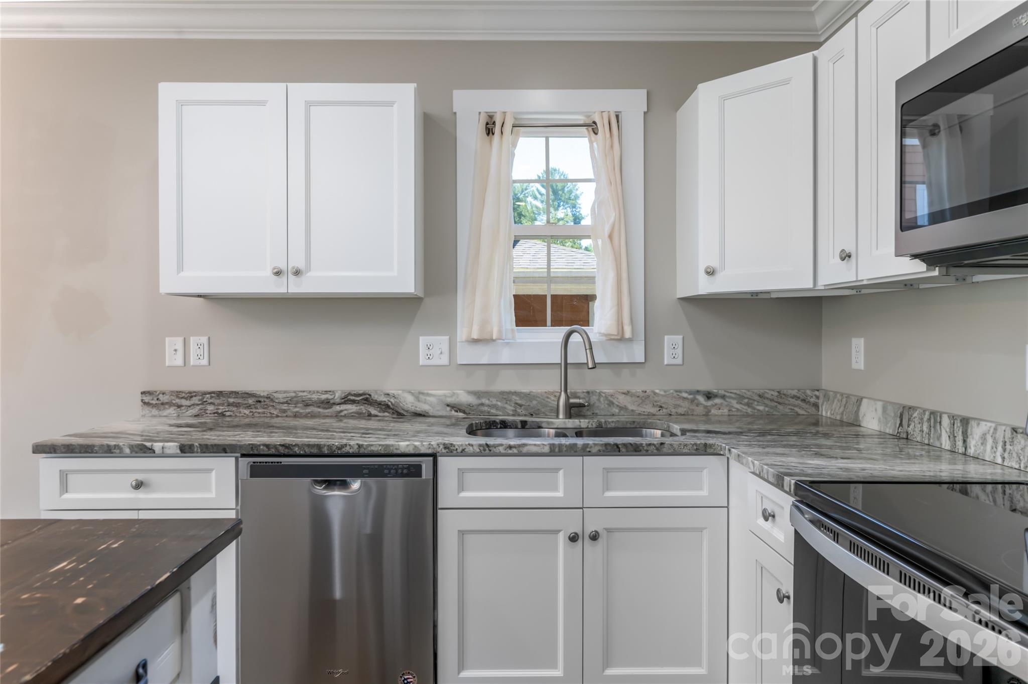 38 Old County Home Road Asheville, NC 28806 - Photo 4 of 43