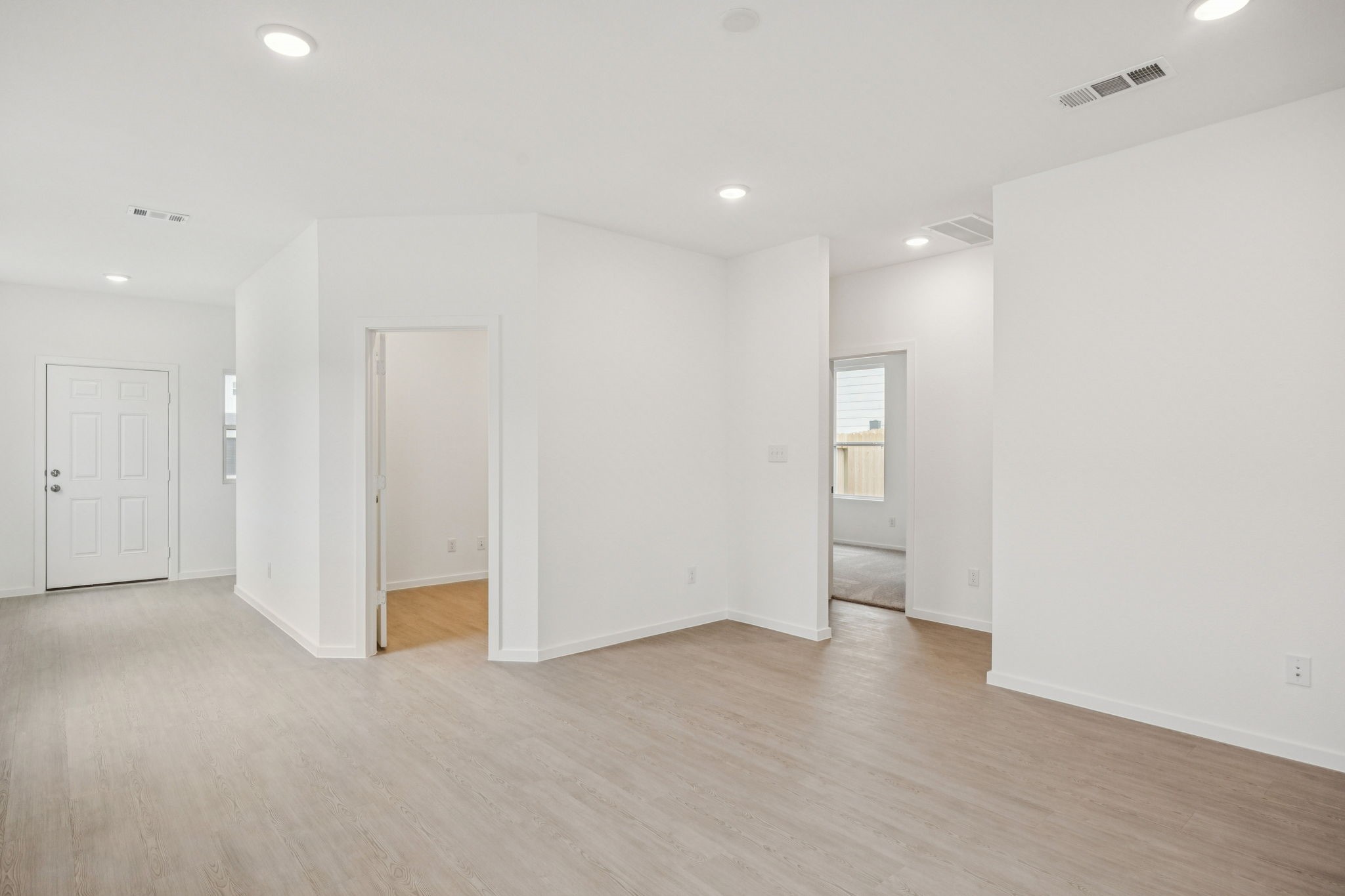 810 High Mesa Montgomery, TX 77356 - Photo 4 of 43