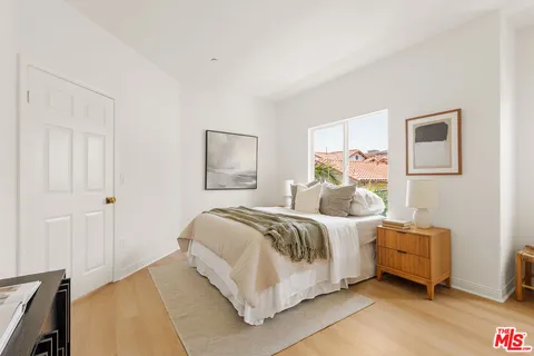 $1,995,000 | 5736 South Celedon Creek, Playa Vista, CA 90094