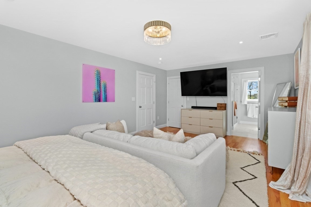 20 College Farm Road Waltham, MA 02451 - Photo 14 of 32