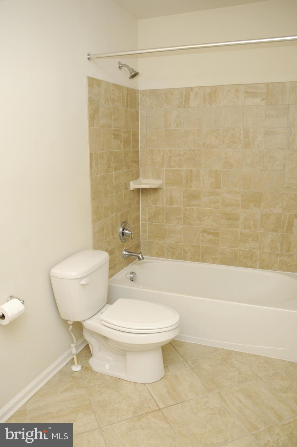 9584 Chaton Road Laurel, MD 20723 - Photo 18 of 30 Bath (Master)