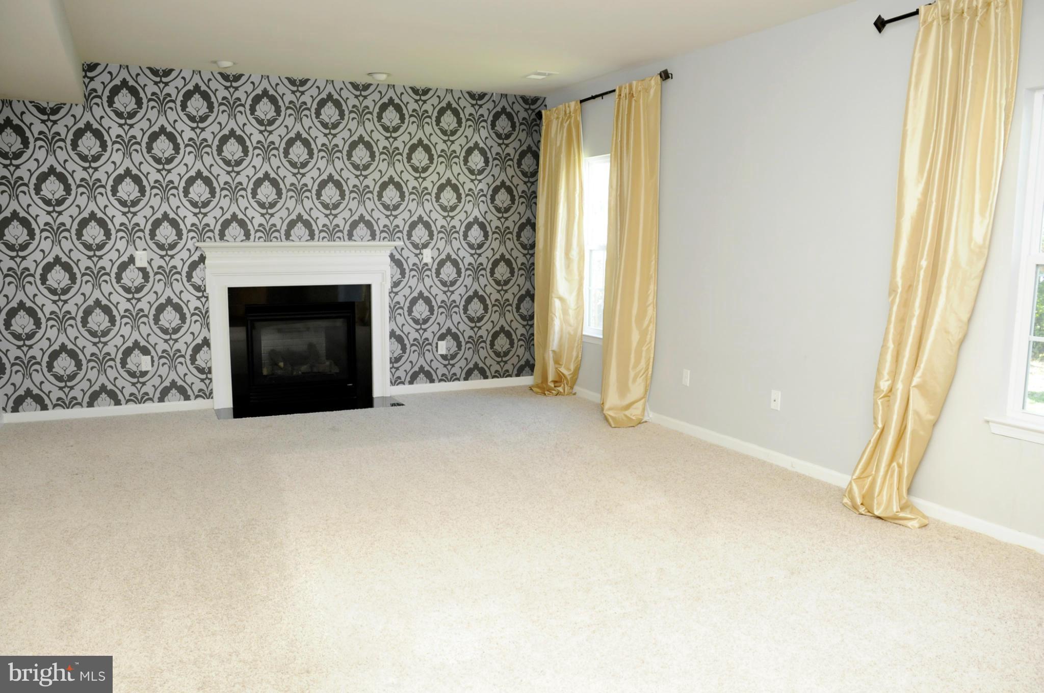 9584 Chaton Road Laurel, MD 20723 - Photo 7 of 30 Family Room