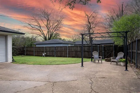 a view of outdoor space yard and patio