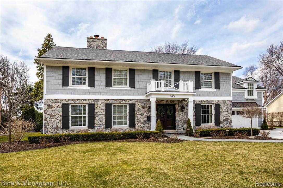 595 Ballantyne Front View Left