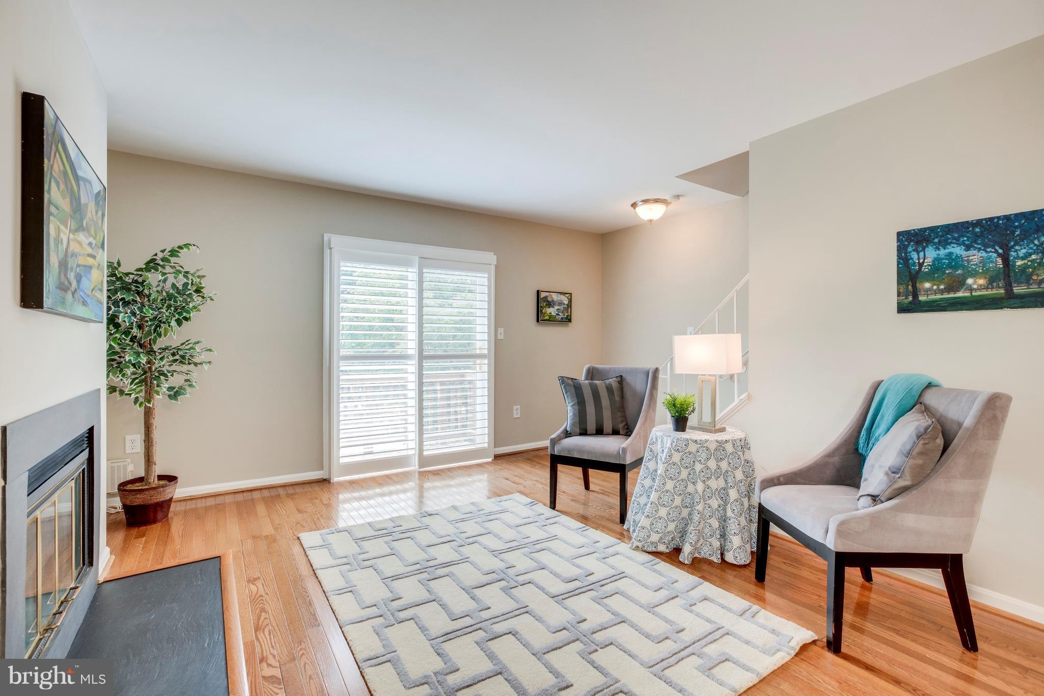 3900 9th Road South Arlington, VA 22204 - Photo 11 of 24 Gleaming hardwoord floors in living/dining areas