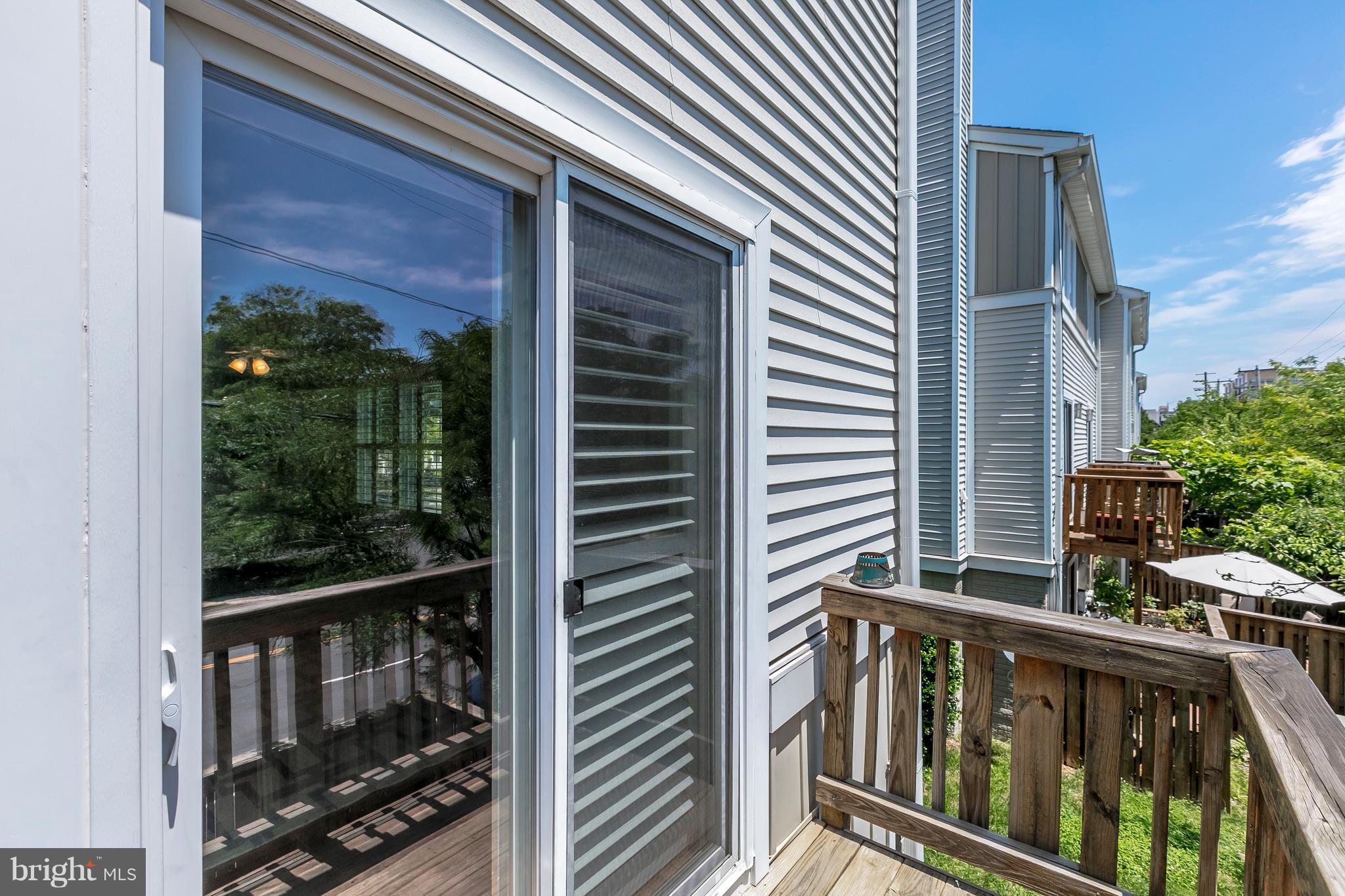 3900 9th Road South Arlington, VA 22204 - Photo 13 of 24 Balcony off of living room