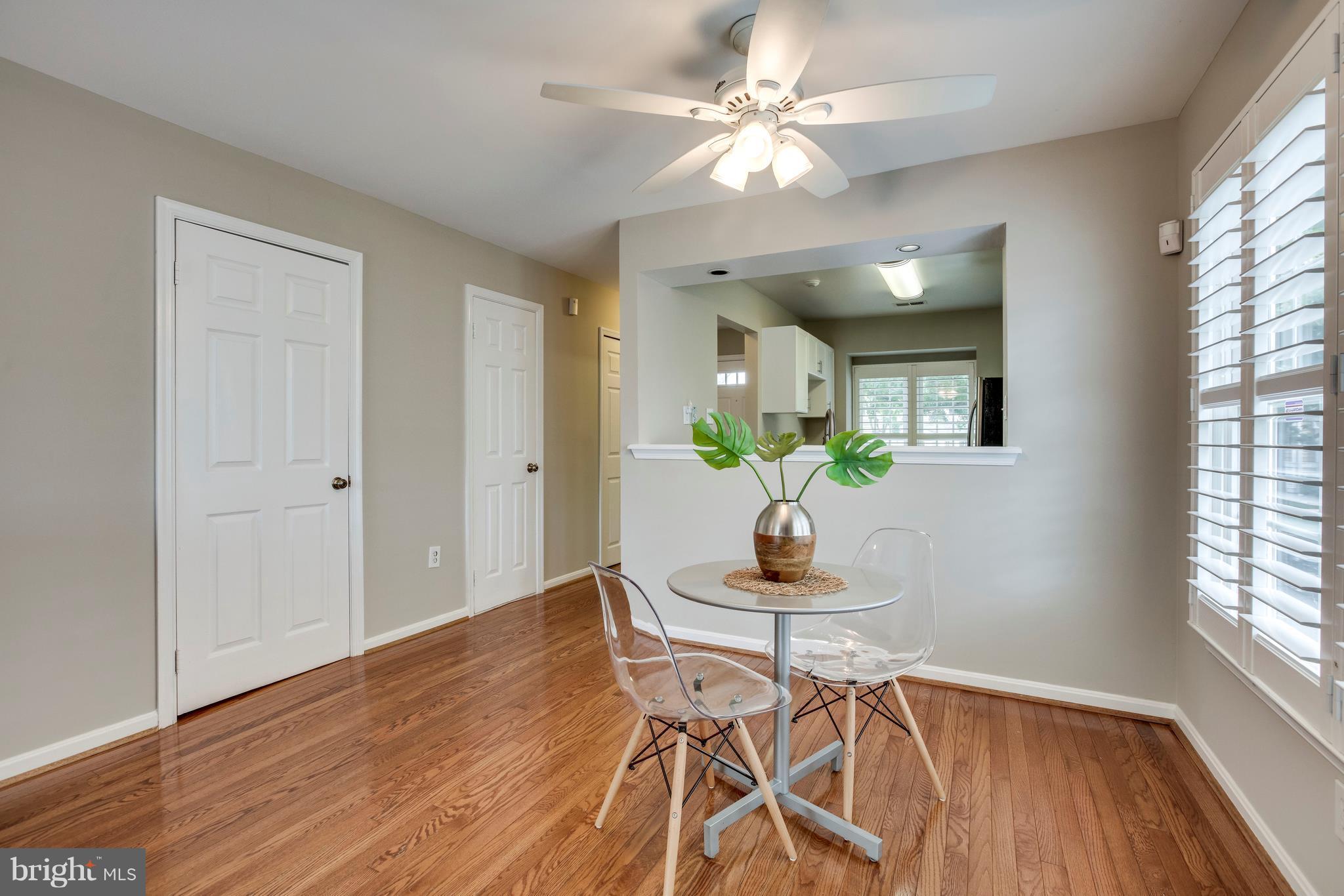 3900 9th Road South Arlington, VA 22204 - Photo 9 of 24 Lots of light in dining area