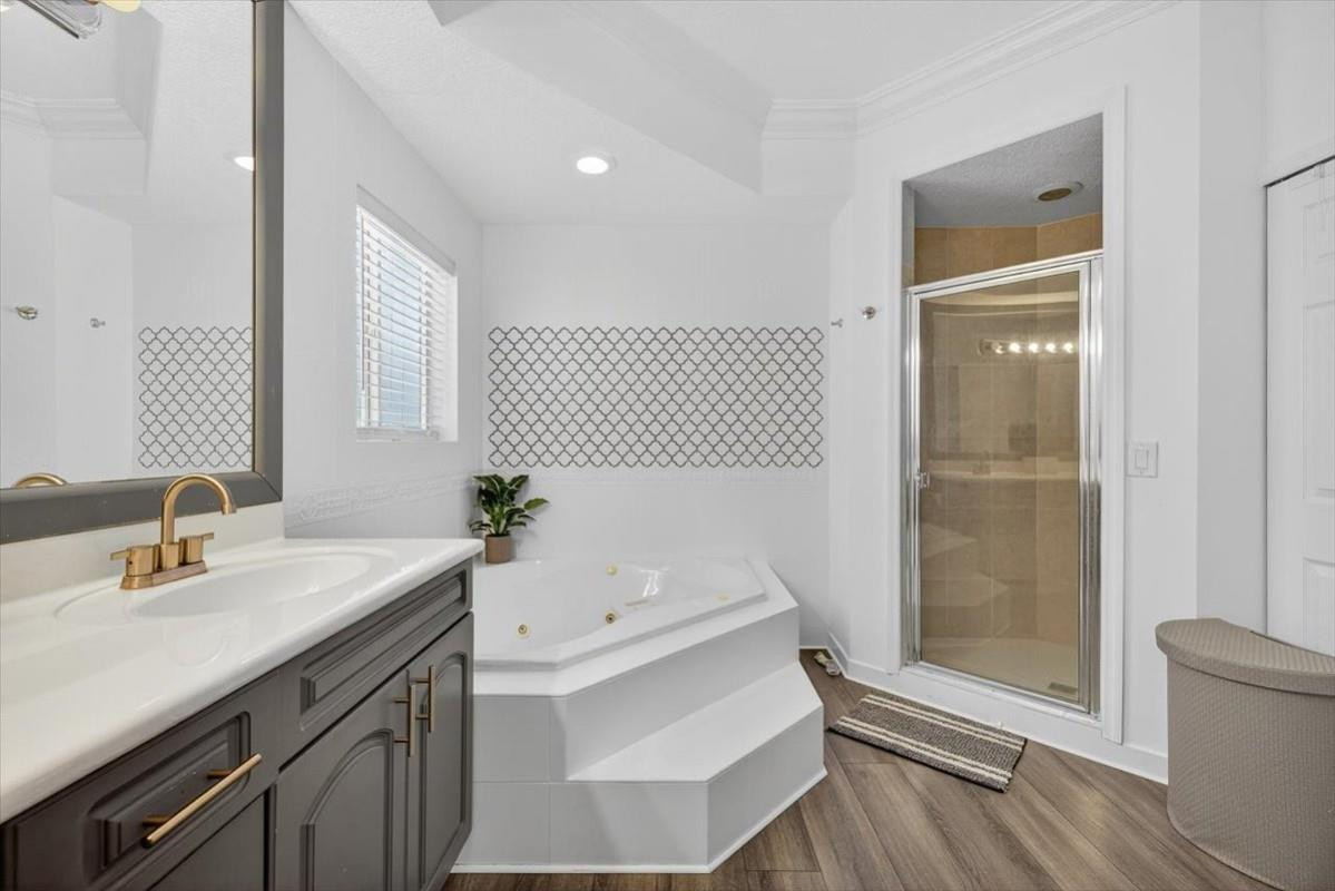 15728 Southwest 69th Lane Miami, FL 33193 - Photo 10 of 16 Photo 10