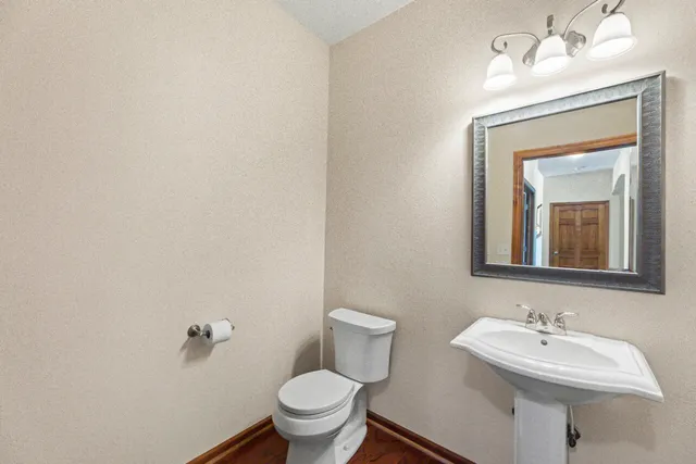 $790,000 | 1388 Mamerow Lane West, Oconomowoc, WI 53066