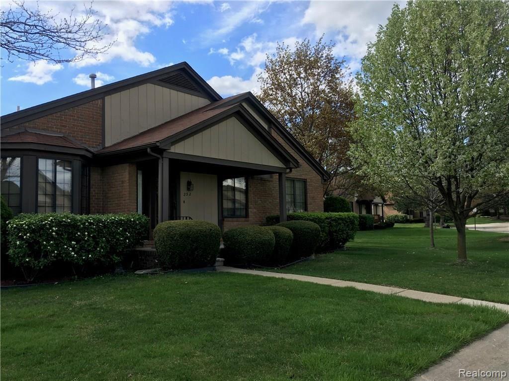 232 Meadow Ln Circle Rochester Hills, MI 48307 - Photo 2 of 20