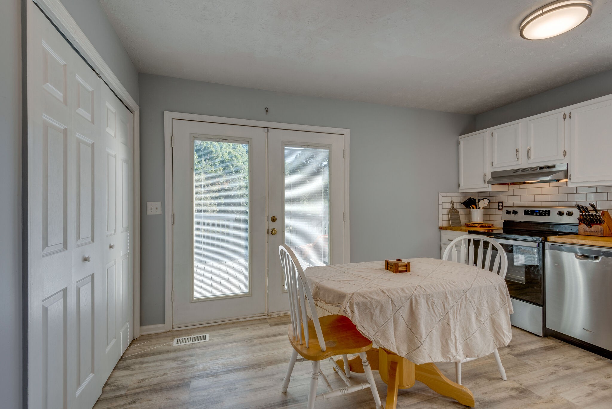 2033 Wolfe Road White Bluff, TN 37187 - Photo 10 of 28 Gallery Image 10