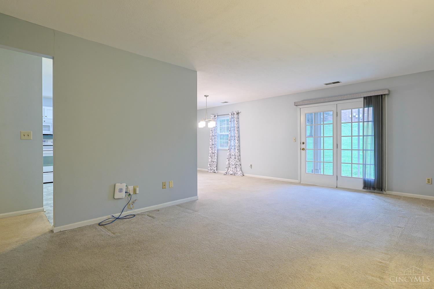 3703 West Galbraith Road Cincinnati, OH 45215 - Photo 7 of 35