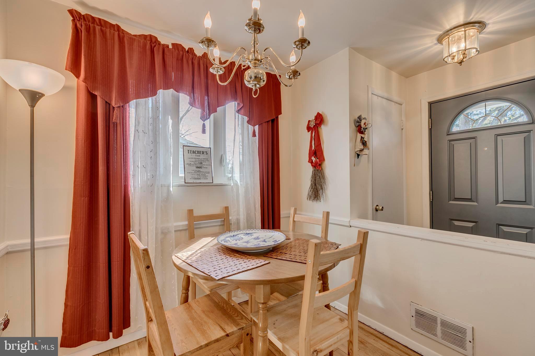 11811 Judson Road Silver Spring, MD 20902 - Photo 4 of 34