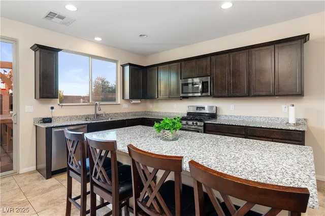 $399,990 | 2079 Port Royal Drive, Laughlin, NV 89029