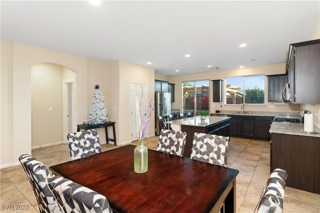 $399,990 | 2079 Port Royal Drive, Laughlin, NV 89029