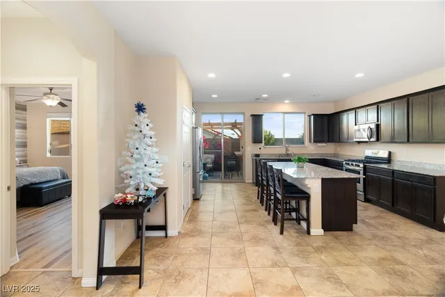 $399,990 | 2079 Port Royal Drive, Laughlin, NV 89029