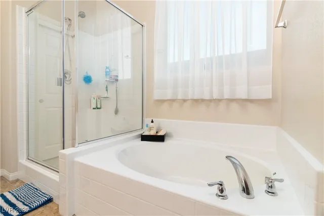 $399,990 | 2079 Port Royal Drive, Laughlin, NV 89029