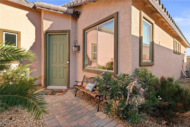 $399,990 | 2079 Port Royal Drive, Laughlin, NV 89029