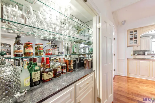 $879,900 | 222 Tiger Tail Road, Houma, LA 70360