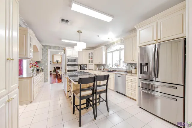 $879,900 | 222 Tiger Tail Road, Houma, LA 70360