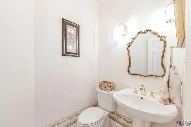 $879,900 | 222 Tiger Tail Road, Houma, LA 70360