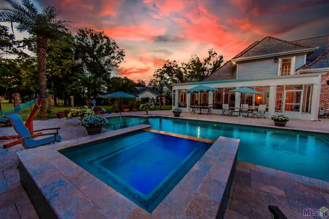 $879,900 | 222 Tiger Tail Road, Houma, LA 70360