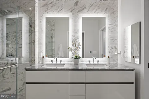 $1,380,000 | 1781 North Pierce Street, Unit 501, Arlington, VA 22209