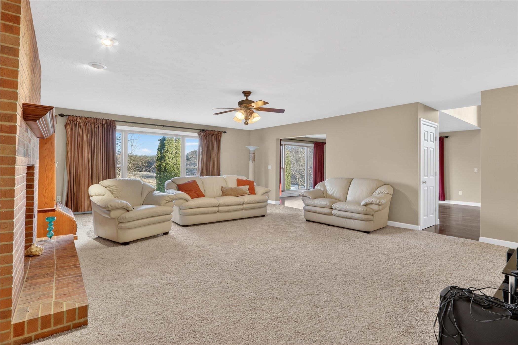 8306 East Crockett Road Roscoe, IL 61073 - Photo 23 of 61