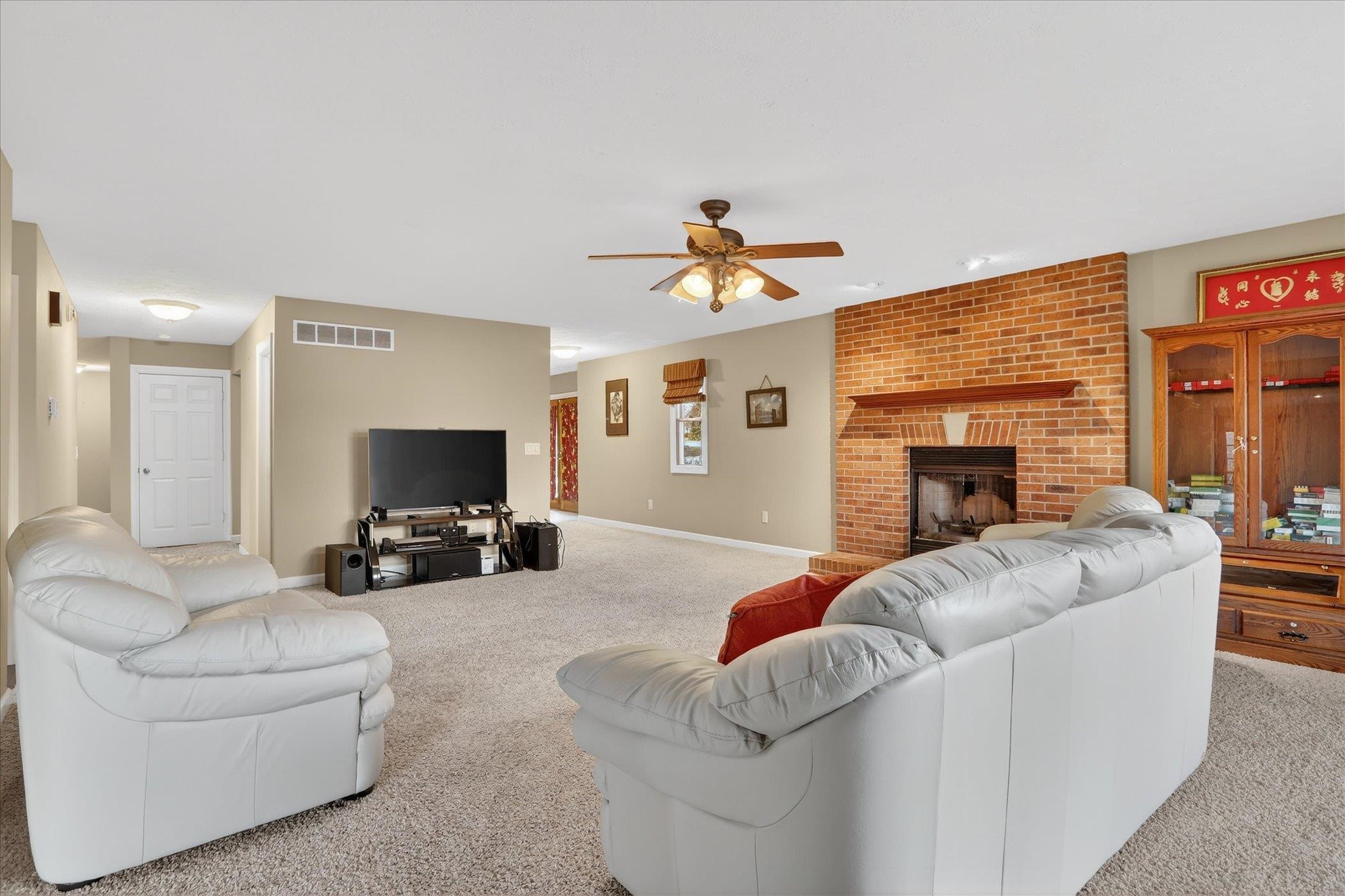 8306 East Crockett Road Roscoe, IL 61073 - Photo 25 of 61