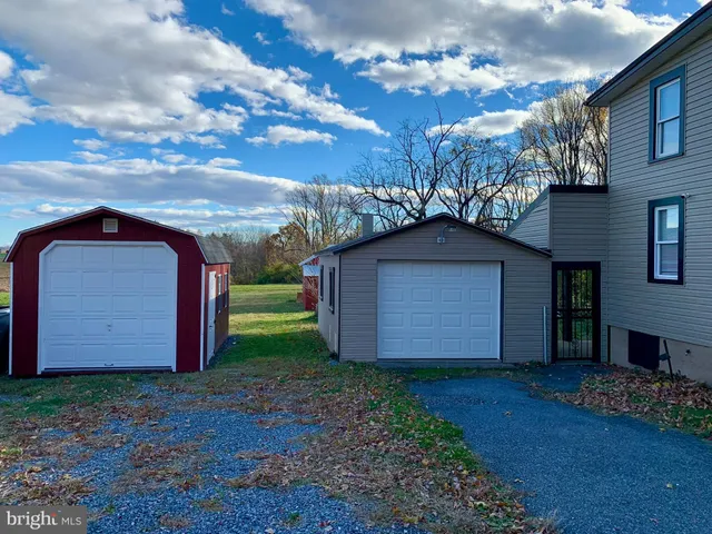 $200,000 | 5867 Old Highway 22, Bernville, PA 19506