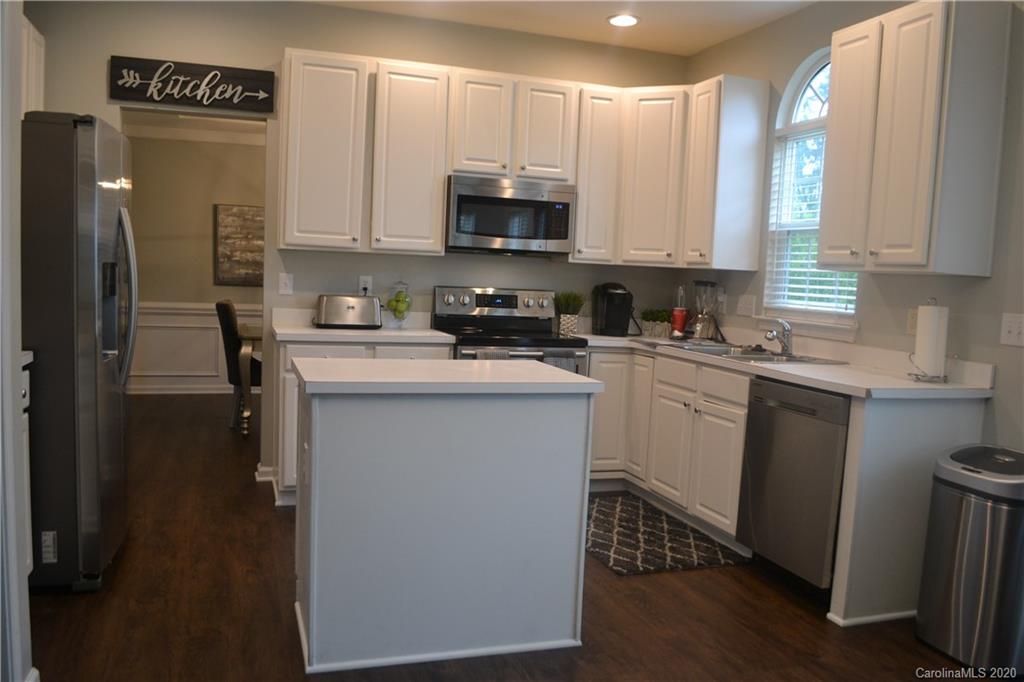 10741 Hellebore Road Charlotte, NC 28213 - Photo 9 of 31 Gallery Image 9