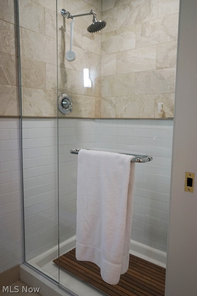 2314 Lamberton Road Cleveland, OH 44118 - Photo 18 of 25