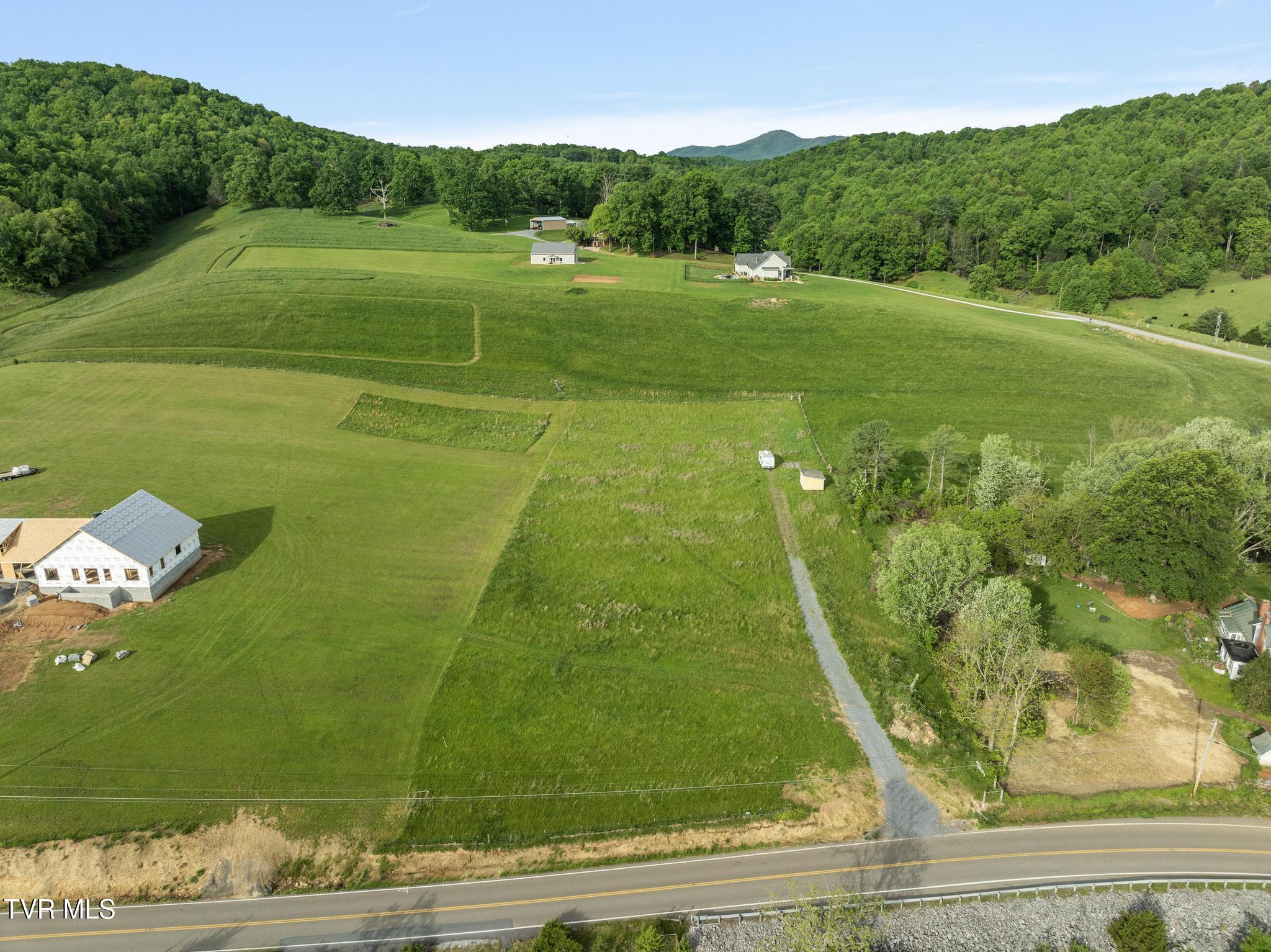 736 Laurels Road, Unit 11 Johnson City, TN 37601 - Photo 3 of 28 DJI_0387