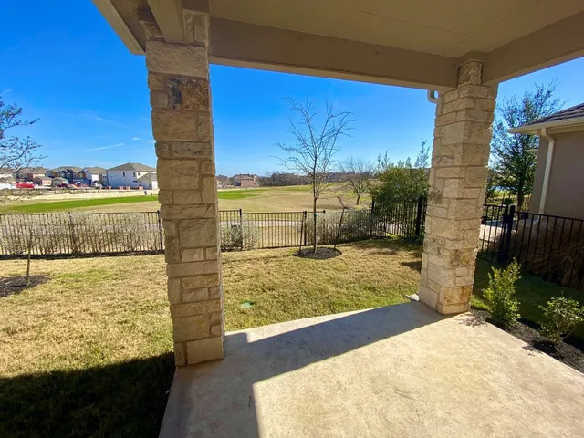 $2,300 | 1000 Danish Cove, Hutto, TX 78634