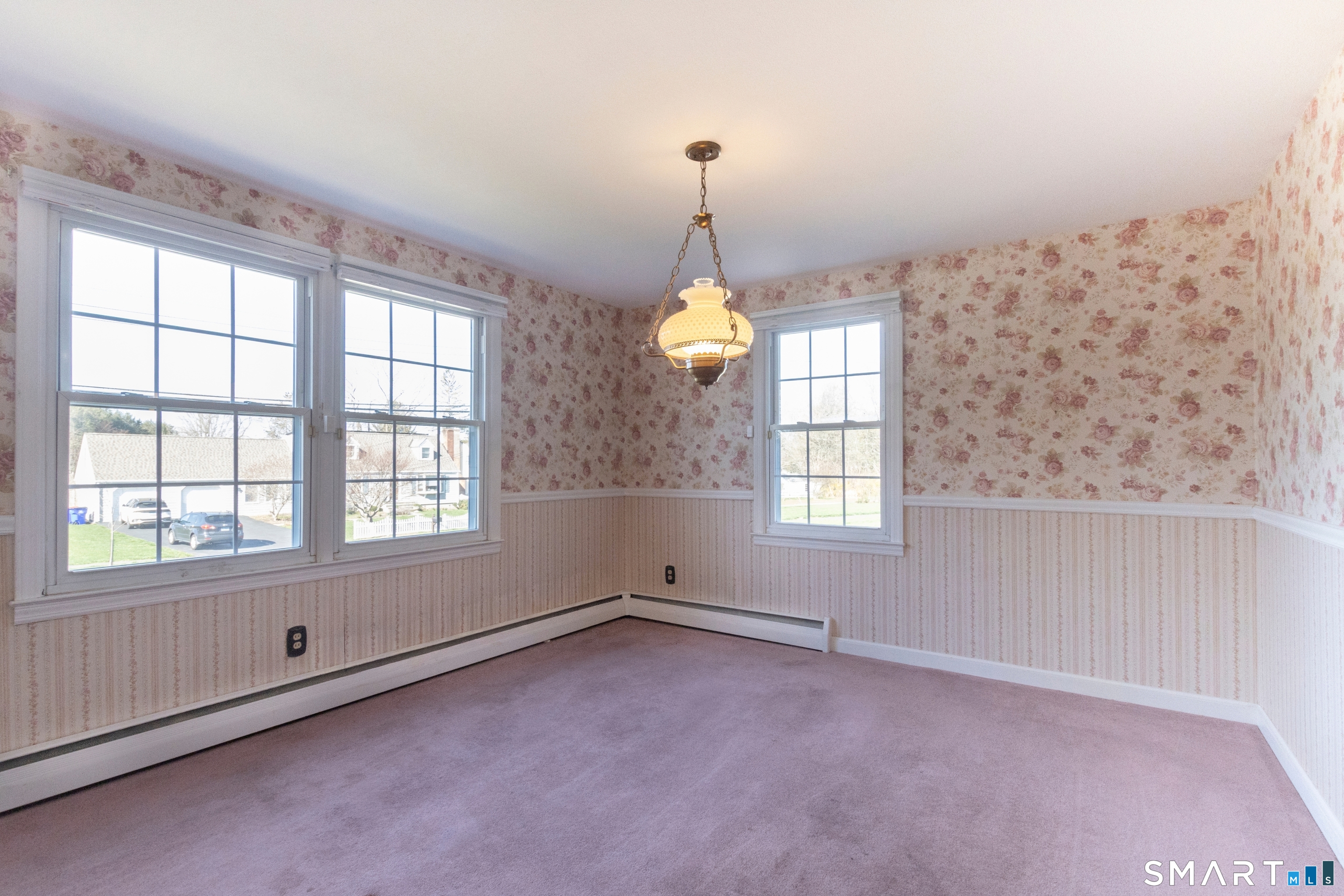 146 Warde Terrace Fairfield, CT 06825 - Photo 15 of 38 PREVIOUS PICTURE WAS VIRTUALLY STAGED WITHOUT WALL PAPER.