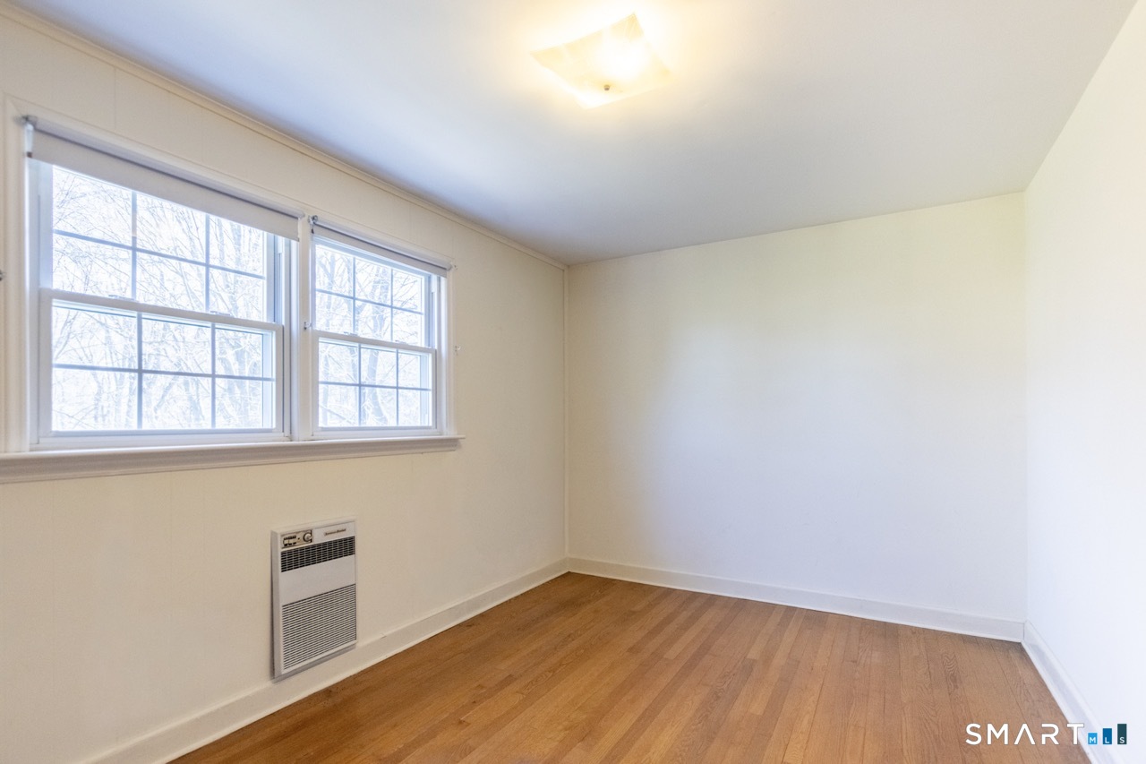 146 Warde Terrace Fairfield, CT 06825 - Photo 25 of 38 4TH BEDROOM