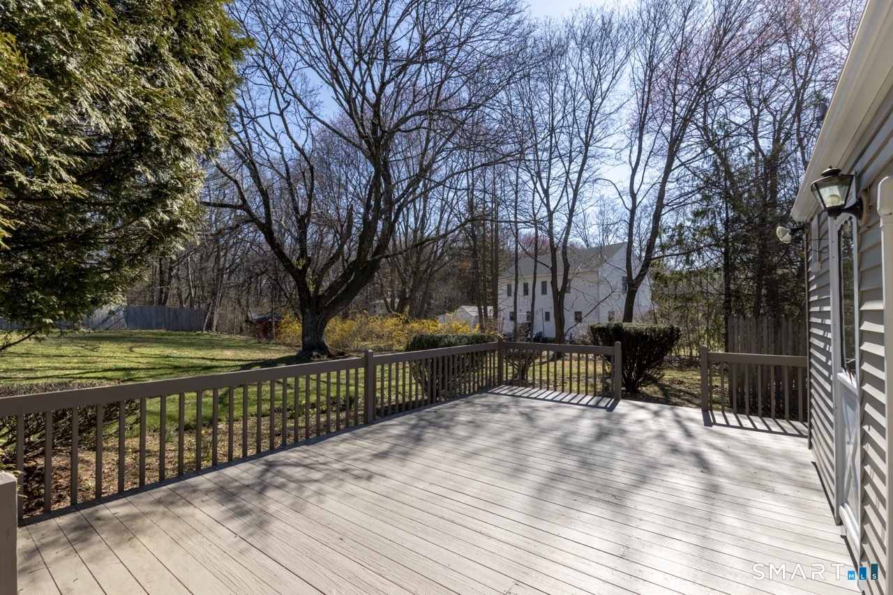 146 Warde Terrace Fairfield, CT 06825 - Photo 29 of 38