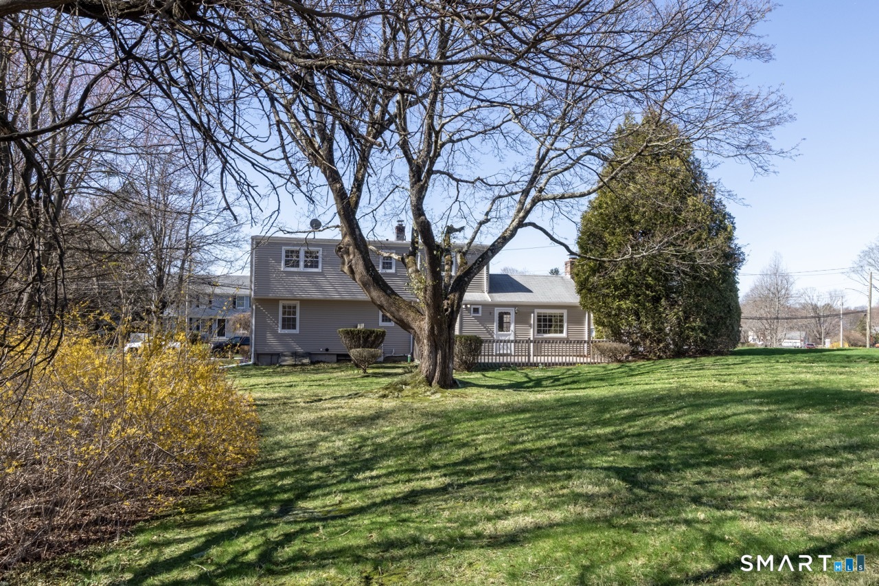 146 Warde Terrace Fairfield, CT 06825 - Photo 34 of 38
