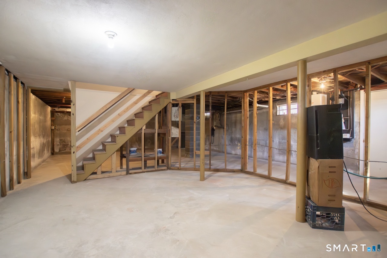 146 Warde Terrace Fairfield, CT 06825 - Photo 35 of 38