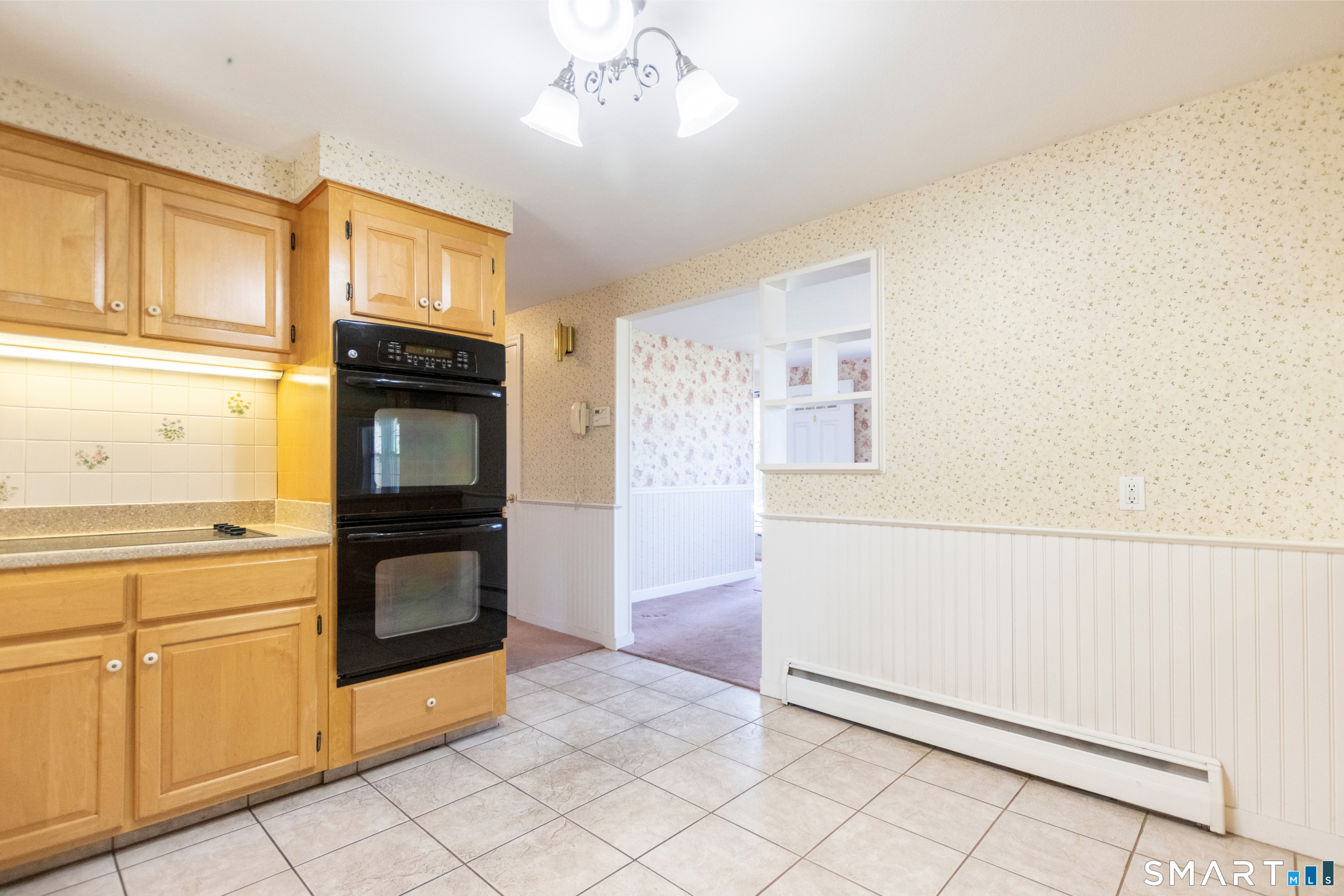 146 Warde Terrace Fairfield, CT 06825 - Photo 7 of 38