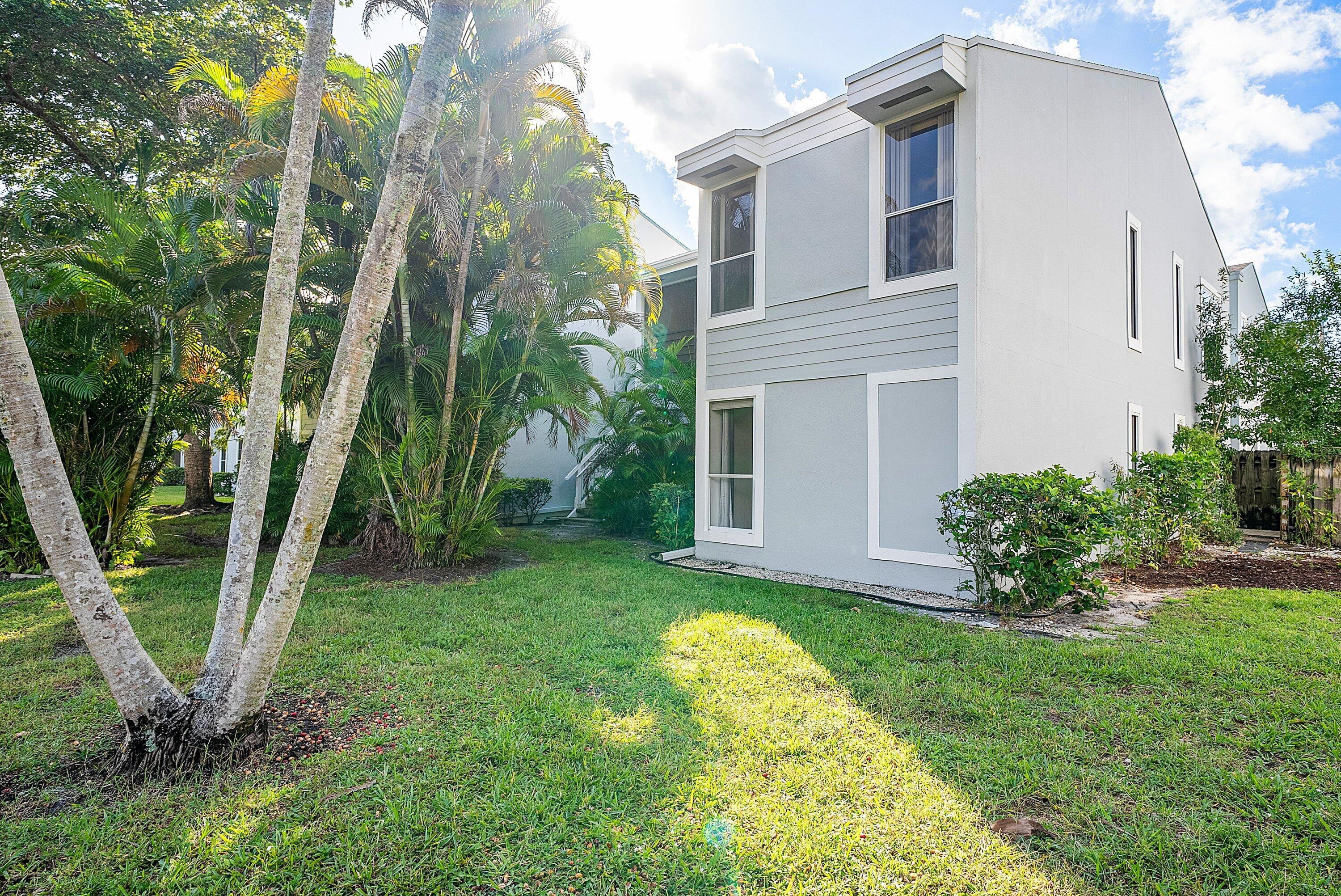 6165 Old Court Road, Unit 123 Boca Raton, FL 33433 - Photo 27 of 30 Back